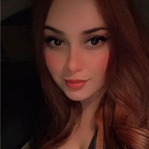 Meet your Posher, Adrianna